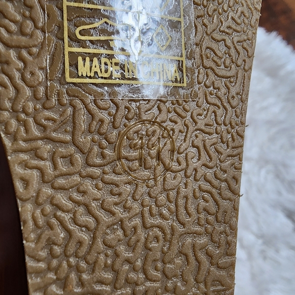 Journee Collection Snake Pattern Wedge 11 - Picture 10 of 11